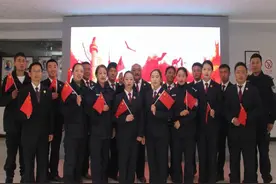 炉霍县人民检察院组织干警合唱 《再唱山歌给党听》献礼建党一百周年图片