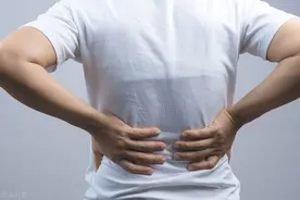 肾虚的症状表现有哪些？该如何调理？医生：牢记这4点日常护理图片