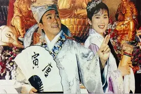 1993年，拍完《唐伯虎点秋香》之后，巩俐就再也没见过周星驰图片
