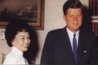 陈香梅：飞虎将军陈纳德妻子，丈夫死后独闯美国，为夫守寡60年图片