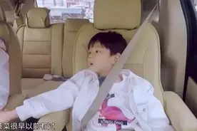 嗯哼4岁就懂飞机起飞原理！百科书喂大的孩子，能拉开这么大差距图片