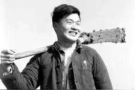 60年前，那名不愿上北大，选择回乡种地的董家耕，如今怎么样了？图片