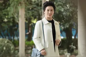 六十岁比年轻人还会穿，穿搭优雅又接地气，奶奶辈也能美出新高度图片