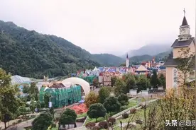 四川大山深处的白鹿镇，充满法国风情的地方，竟然始建于清代图片