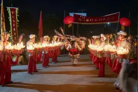 这种舞蹈被誉为"河洛一绝"，流传近300年，洛阳人都很少见过图片