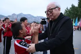 郑绪岚：重游少林寺，再唱《牧羊曲》（原唱）图片