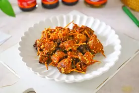做牙签肉时，许多人忽略了这2点，难怪吃起来又干又柴还不入味图片