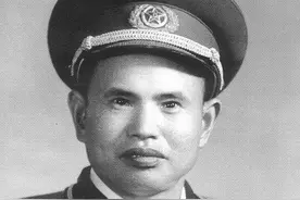 他5次重伤8次被贬，22岁获授免死金牌，73岁去世遗体为何被解剖？图片