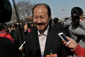 39岁的玲花和60岁的腾格尔的关系被公开，让人真是意外!图片