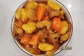 广东：普通人家的晚餐，三个人三菜一汤，大胆吃，不长胖又营养图片