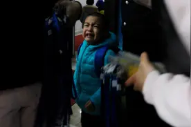 幼儿园里流行着“新型暴力”，孩子难以承受痛苦，家长却一无所知图片