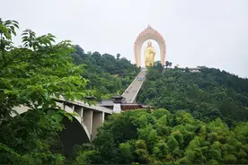 九江庐山东林大佛景色图片图片