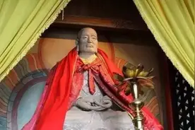 山西一不知名古庙，庙中竟藏着十五“肉身坐佛”，专家大惊失色图片