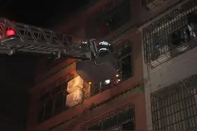 事发博白！烘干机使用不当引燃衣物 消防紧急疏散11人图片