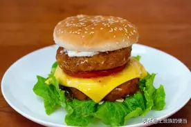 2块钱做大肉饼？超级逼真，口感劲道鲜香四溢图片