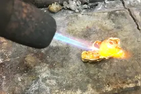 3D黄金貔貅个头大却很轻，剪开看里面什么结构，烧化看是不是纯金视频封面