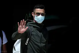 电讯报：C罗在曼联的周薪超过56万镑 成英超历史最高薪球员图片