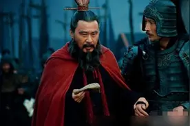 曹操对刘备说：我和你都有天下霸主之资图片