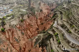 【图说甘谷】黑窑村：丹霞写锦绣  红沟映山村（图文+航拍）图片