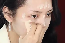 百元内好用的5款粉底液合集，轻薄水润不脱妆，平价也不输大牌！图片