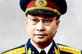 自嘲“芝麻将”的大将陈赓，“龙潭三杰”首长，当之无愧的特工王图片