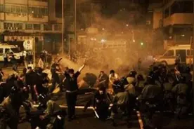 华人在海外被越南黑帮欺负，中国黑帮得知后，直接端了他们的窝图片