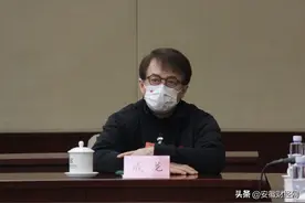 成龙追忆吴孟达：爱国情怀刻在每个中国人骨子里图片