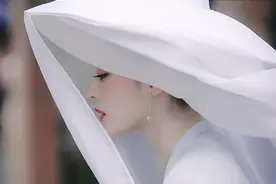 一心搞事业的张翰，能让他流泪的，也只剩下娜扎了图片
