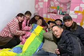 没有娘的第一个春节图片