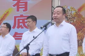 庆丰收 感党恩 迎国庆——灵璧县举办第二届农民丰收节暨“金秋消费季”农产品展销会图片