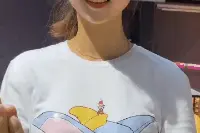 搞笑笑话：这小美女的笑容逐渐消失！图片