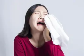 女性屁屁中间毛太多，是病吗？能不能刮掉？医生劝你手下留情图片