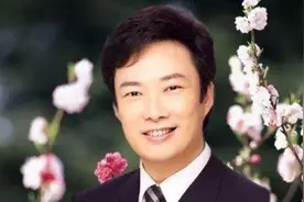 从歌坛常青树到"亚洲污王"，藏47年的费玉清，"离开"舞台后现原形图片