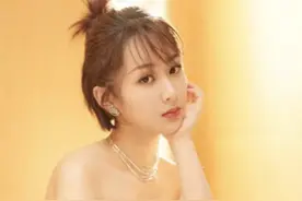杨紫杨洋合体拍摄七夕大片，两人身穿情侣装互动，cp感十足图片