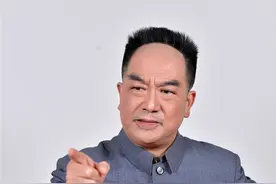 孙徐春在沪剧舞台讲起四川话，为什么大家都叫好？图片