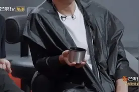 差点和梅艳芳结婚，最后却抛弃她，赵文卓到底是不是渣男？图片