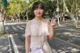 武汉迎来首批大学新生，华科大同济医学院研究生纷纷表示：以成为一名医学生为荣图片
