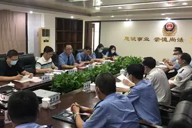 节前，交叉巡回检察组一行来到了揭阳监狱图片