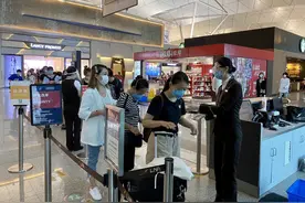 雨大，飞机能飞不？“桃仙”回答，起降正常图片
