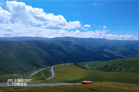 翻越天山山脉，从北疆自驾到南疆，沿途风景原始而又震撼图片