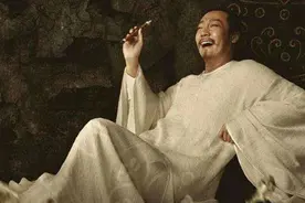 他号称剑圣，乃是李白的师父，所谓：十步杀一人，千里不留行图片