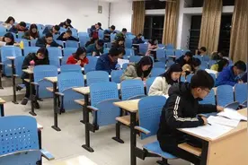 每年期末考试有很多大学生挂科，是题目太难，还是学生太“笨”？图片