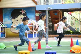 英语数学等科目禁止补课，补习班面临洗牌，“鸡娃”家长收手了吗图片