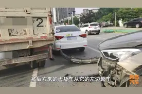 两车同时转弯相撞，谁的责任更大一些？记住这个车道多半是全责图片