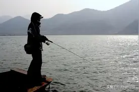 从小鱼钓到大鱼，从台钓手竿到路亚，海竿，钓鱼修身养性在哪里？图片