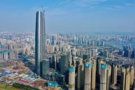 走访武汉第一高楼，差点成为中国第一高楼，因故被削近150多米图片