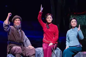 国家大剧院版经典民族歌剧《党的女儿》首演图片