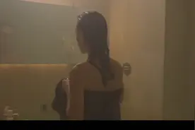 大电影小剪辑：真人版不知火舞登场，皮肤很棒图片