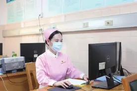 95后护士：战疫一线贡献青春力量图片