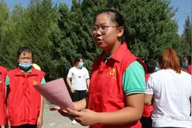 助人为乐好少年：“小雷锋”院怡佟图片